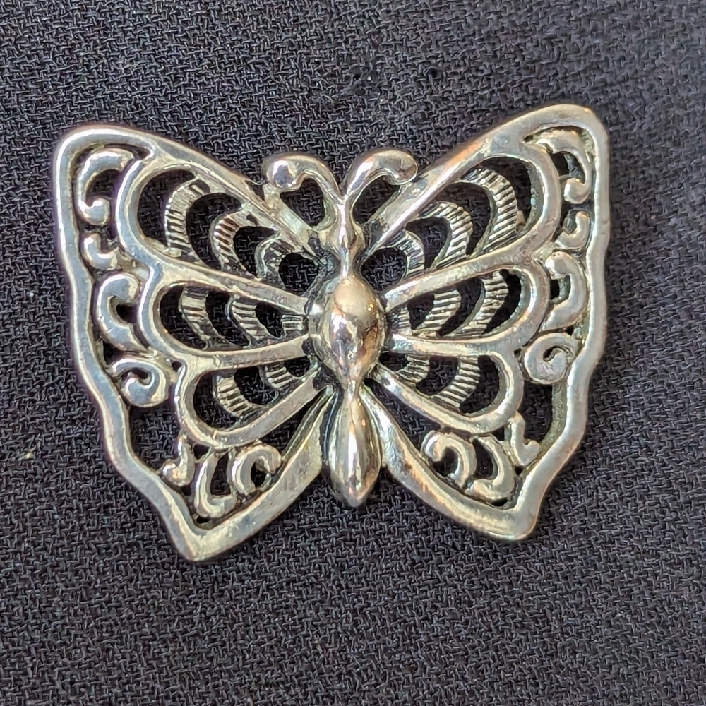 🦋 Napier Signed Butterfly Silver Tone Brooch Pin Nature Lovers Environmental
